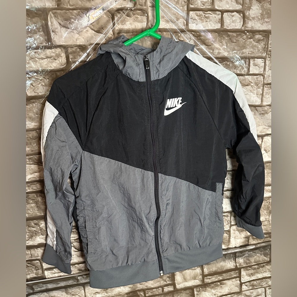Nike Kids Zip Up Hoodie Windbreaker Size Medium - Picture 3 of 7